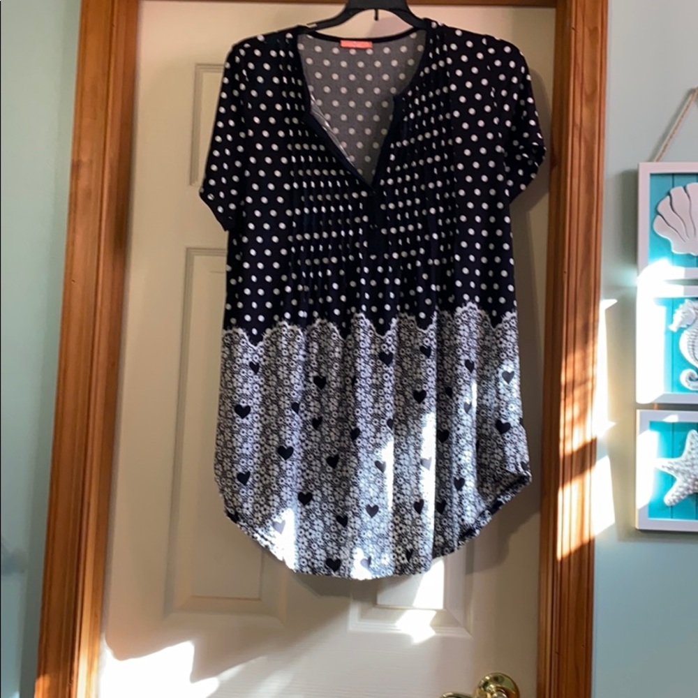Women’s 2X top